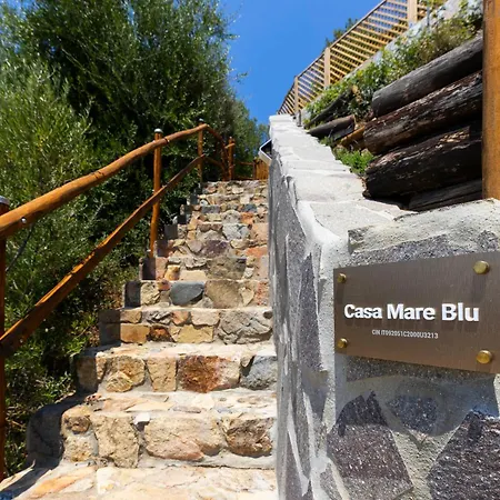 Casa Mare Blu بيت للعطل *
